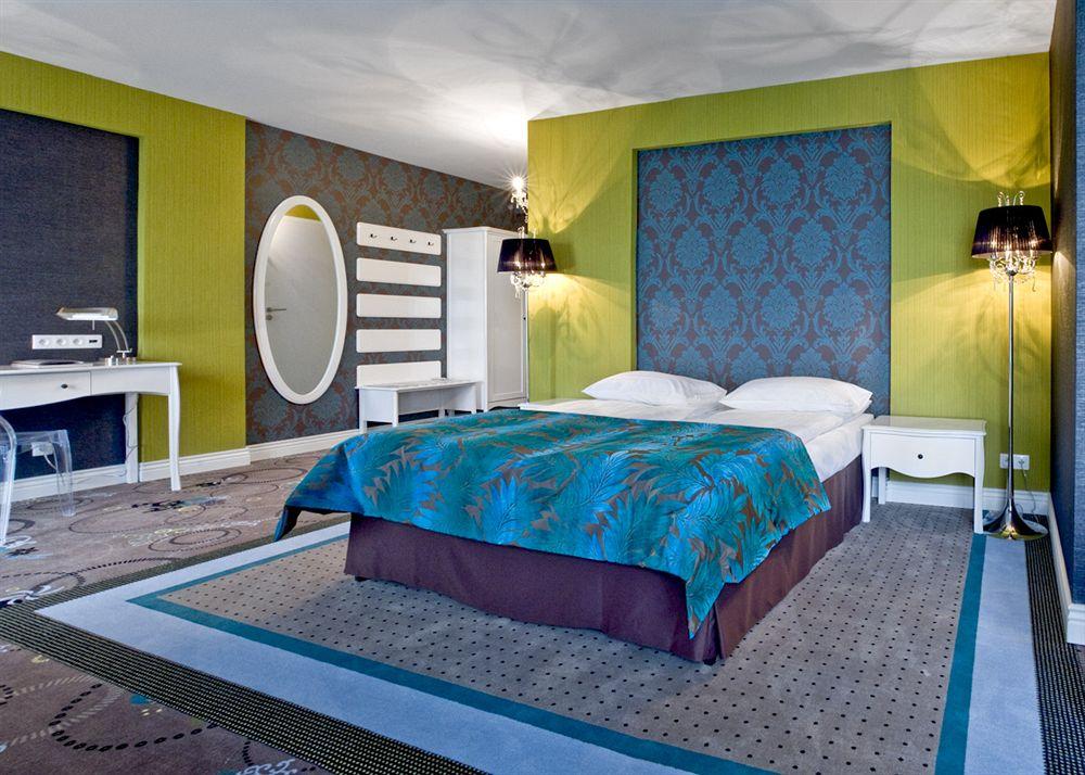 Hotel Lamberton اوتاجيف المظهر الخارجي الصورة