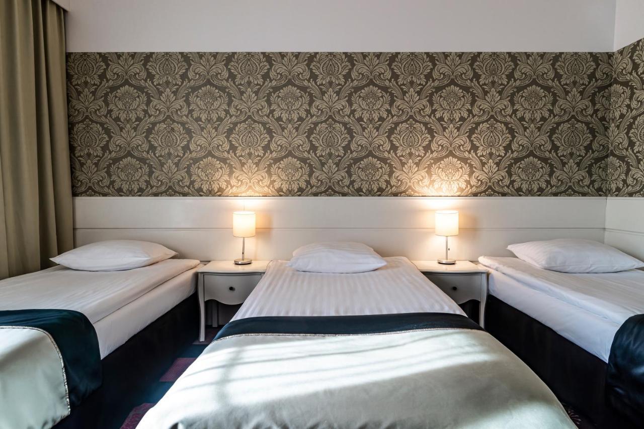 Hotel Lamberton اوتاجيف المظهر الخارجي الصورة