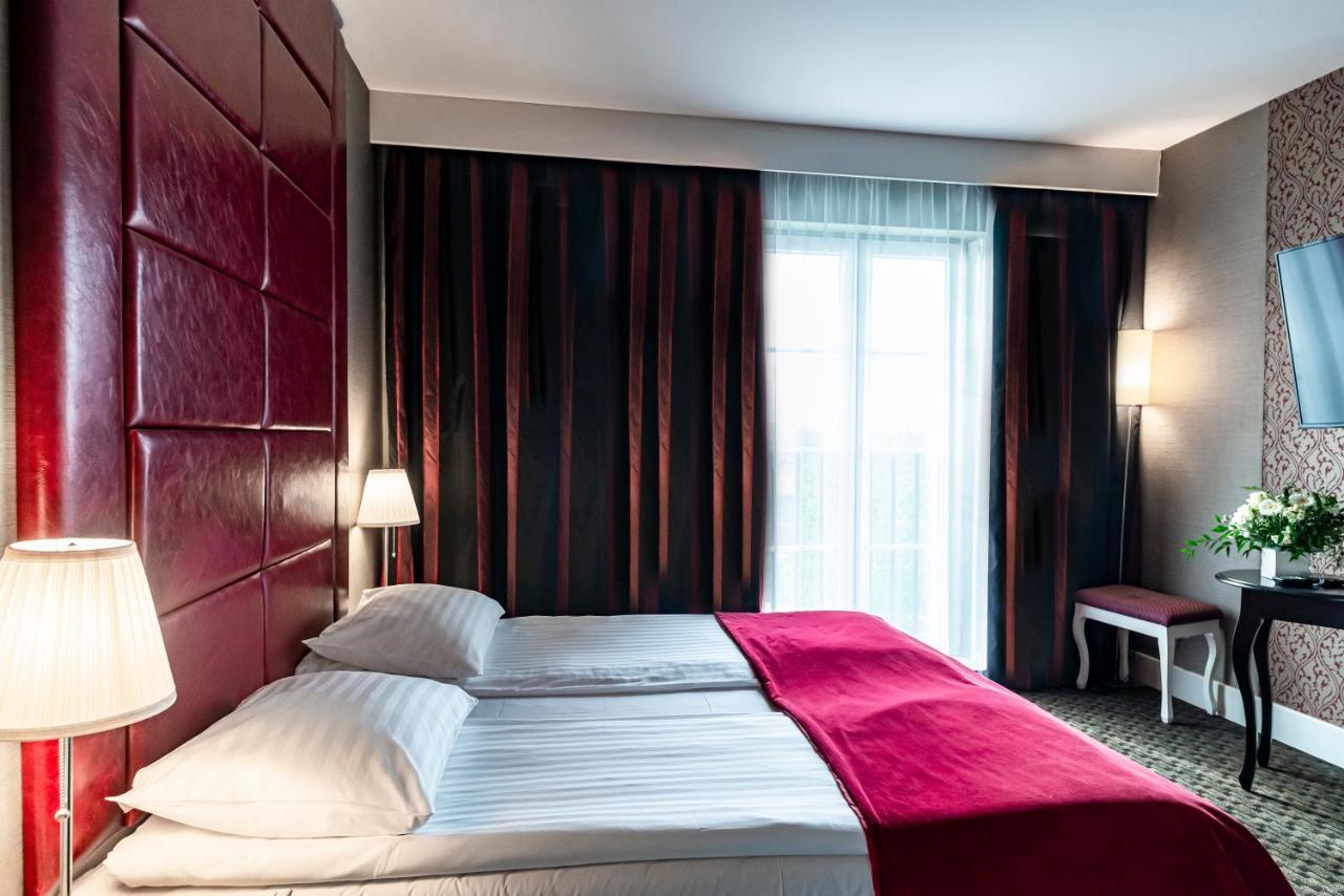 Hotel Lamberton اوتاجيف المظهر الخارجي الصورة