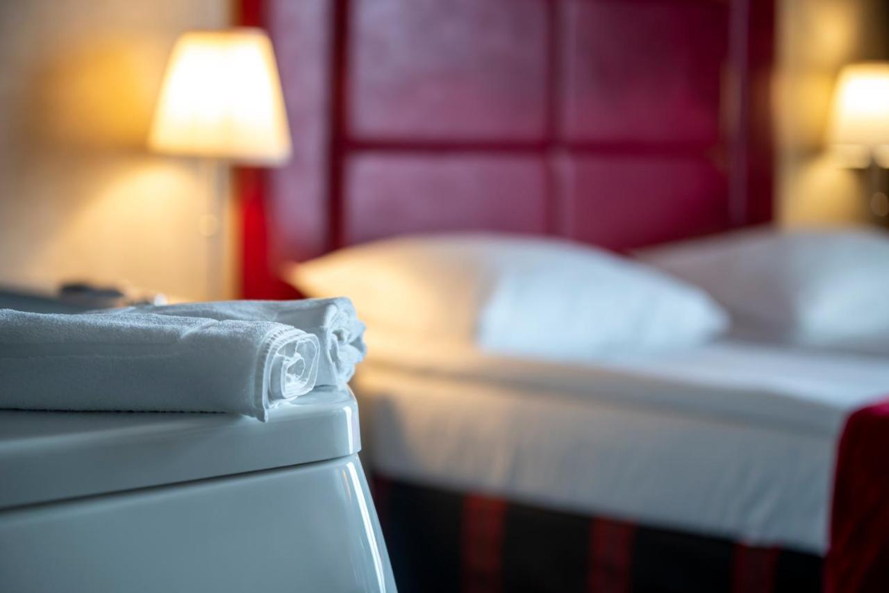 Hotel Lamberton اوتاجيف المظهر الخارجي الصورة