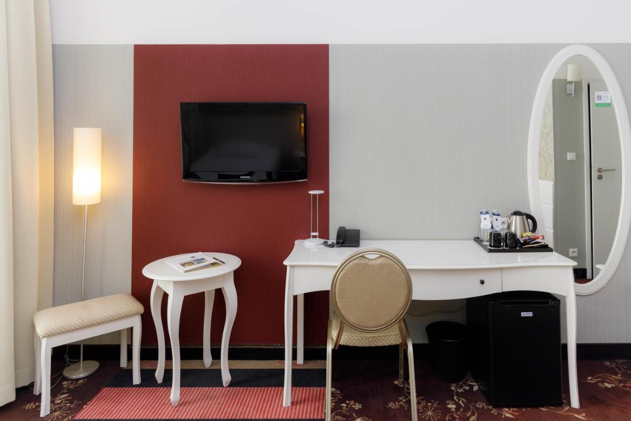 Hotel Lamberton اوتاجيف المظهر الخارجي الصورة
