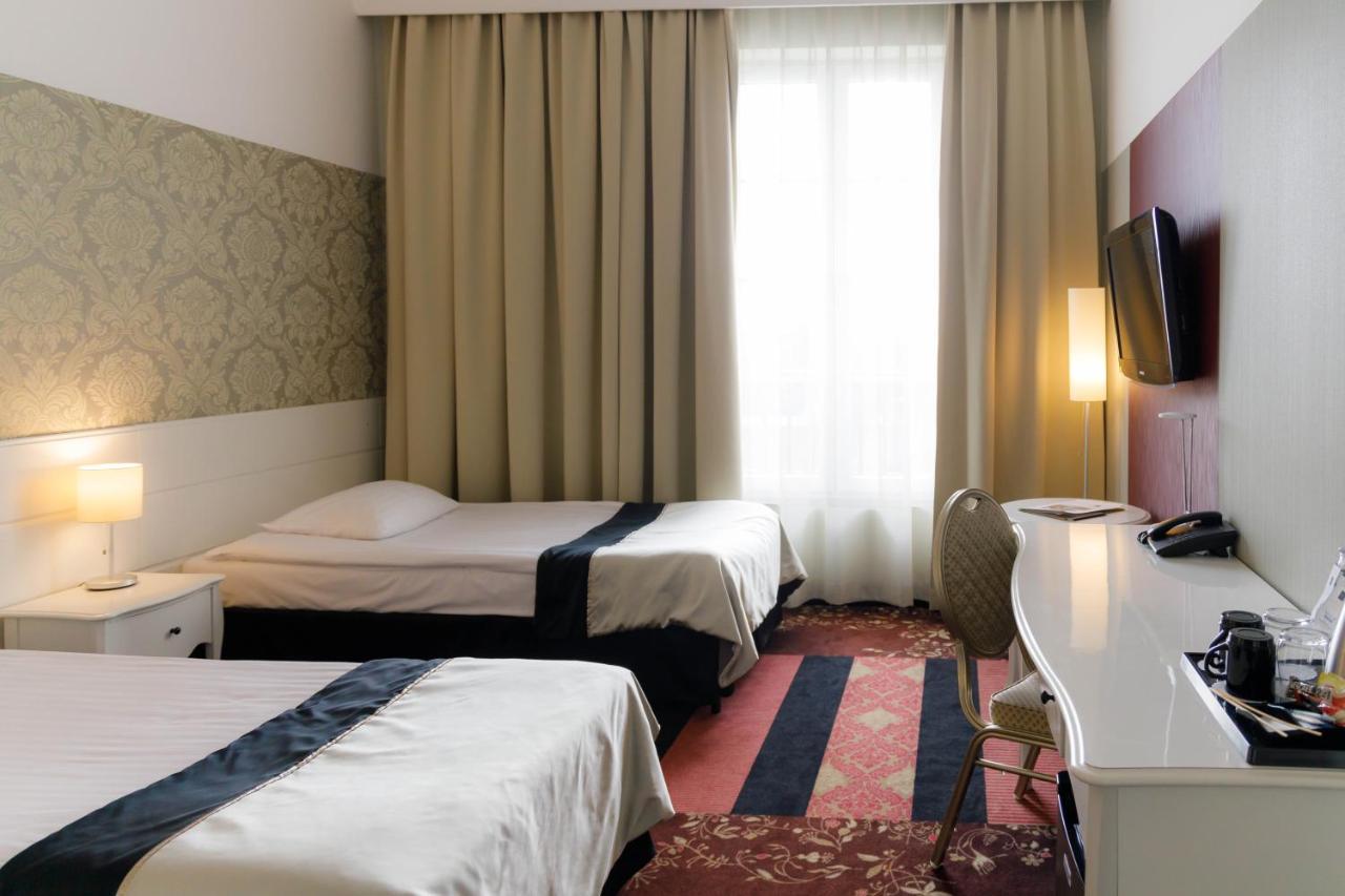 Hotel Lamberton اوتاجيف المظهر الخارجي الصورة