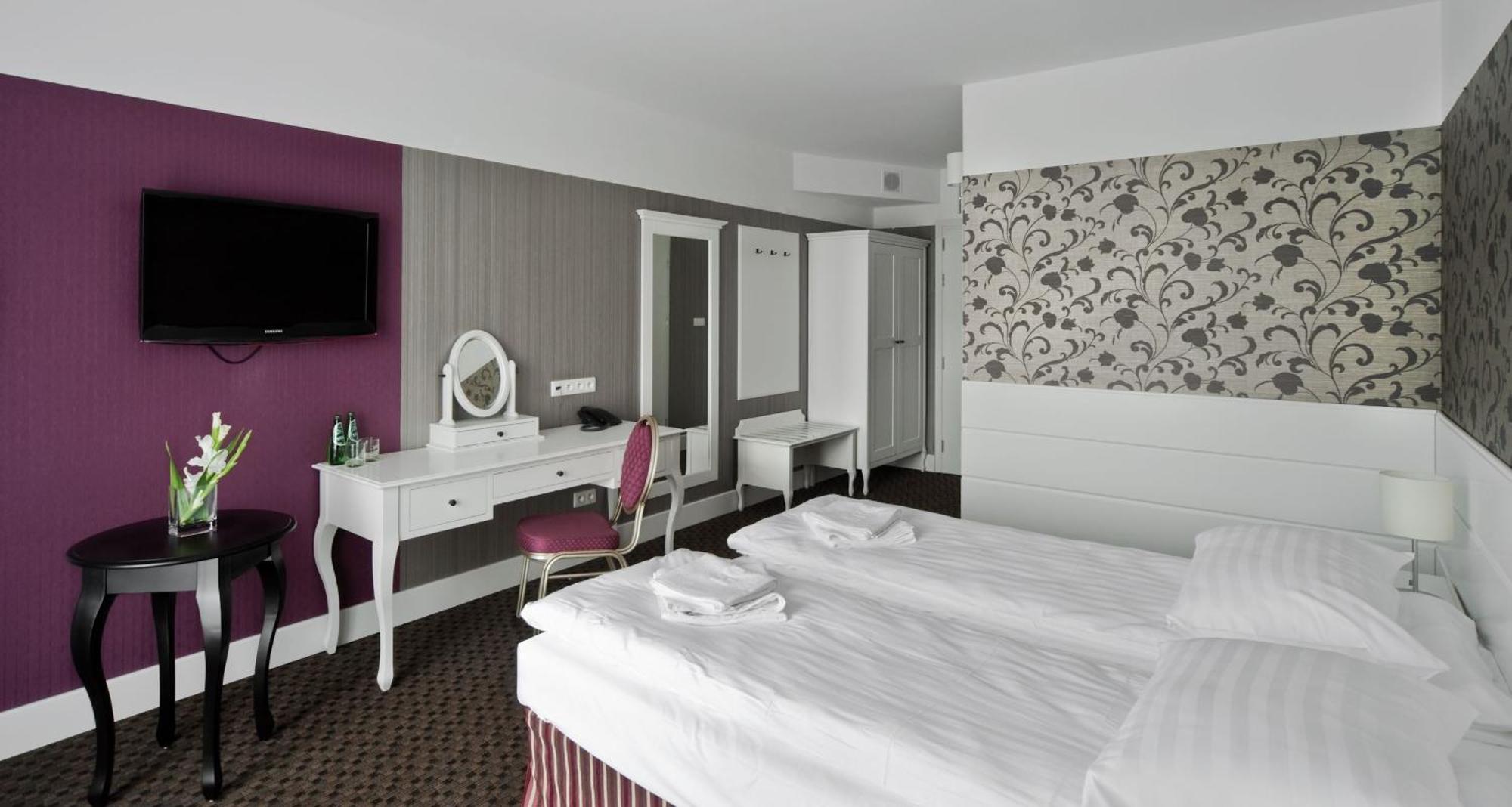 Hotel Lamberton اوتاجيف المظهر الخارجي الصورة
