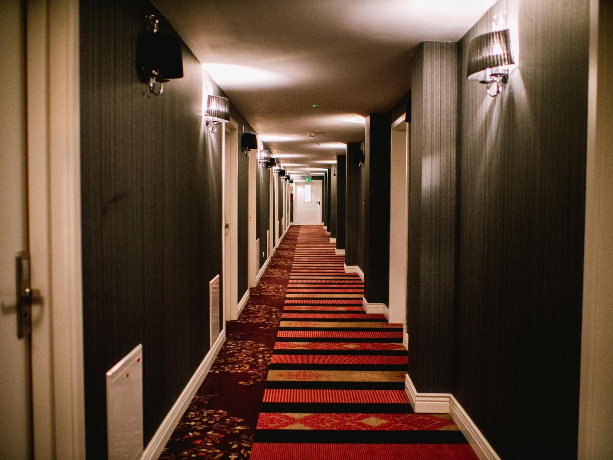 Hotel Lamberton اوتاجيف المظهر الخارجي الصورة