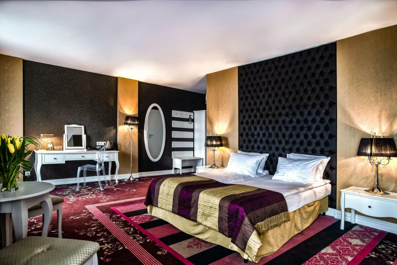 Hotel Lamberton اوتاجيف المظهر الخارجي الصورة